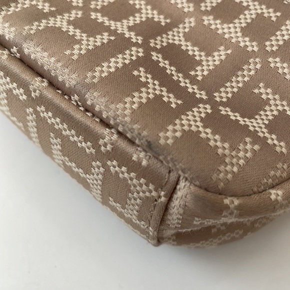 Tommy Hilfiger Logo Signature Convertible Belt Bag Tan Mini Crossbody - Picture 15 of 15